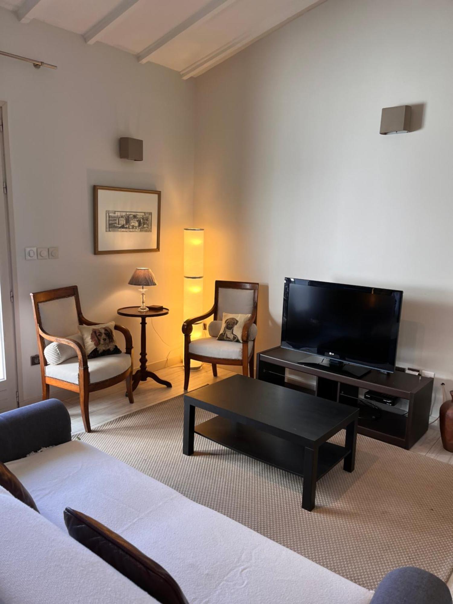 Charmant Petit Appartement Avec Sa Terrasse Privee Bayonne Exteriör bild