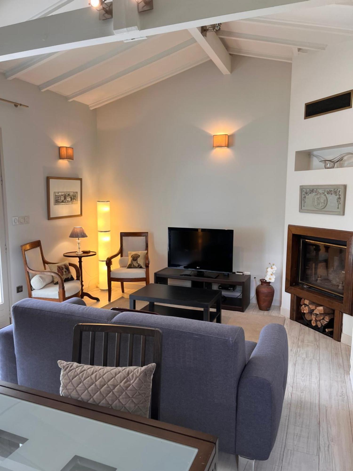 Charmant Petit Appartement Avec Sa Terrasse Privee Bayonne Exteriör bild